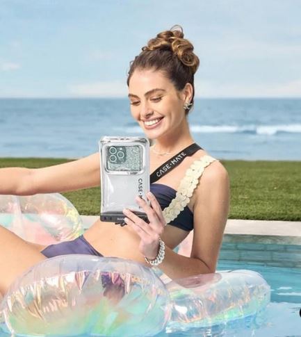 Case-Mate Waterproof Floating Pouch – Keep your device safe in all conditions