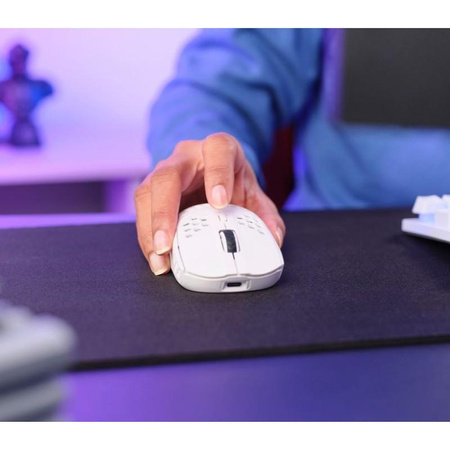 Trust GXT 929W Helox - Vezeték nélküli optikai egér játékosoknak 4800 DPI és RGB (fehér)