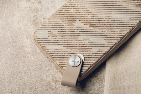 Moshi Altra - Pouzdro s odnímatelnou šňůrkou na iPhone 12 / iPhone 12 Pro (systém SnapTo) (Sahara Beige)