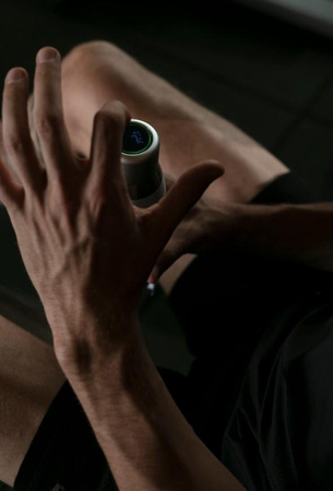 PURO Smart Bottle - Termo láhev 500ml INOX s chytrým LED uzávěrem (bílá)