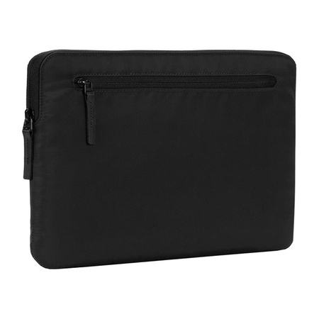 Incase Compact Sleeve in Flight Nylon - kapesní obal na MacBook Pro 14" (M4/M3/M2/M1/2024-2021) (černý)