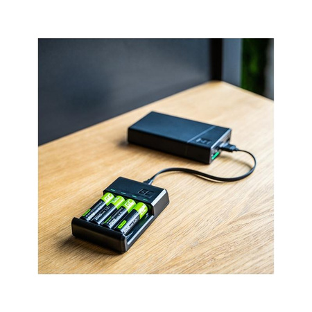 Green Cell VitalCharger - Battery Charger + 4x AA 2000mAh Ni-MH Rechargeable Batteries