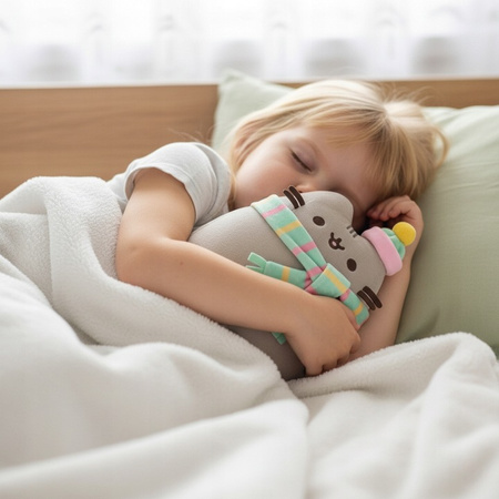 PUSHEEN CAT MASCOT mit Schal und Mütze, Plüschkatze, Plüsch, 24 cm