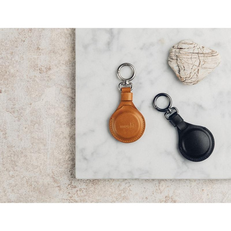 Klíčenka Moshi AirTag - Prémiová klíčenka pro Apple AirTag (Jet Black)