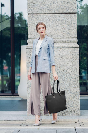 Moshi Aria - Women's bag with 13" laptop sleeve (Slate Black)