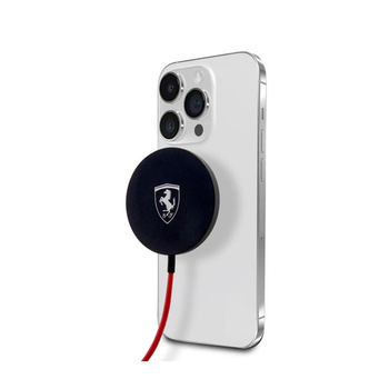 Ferrari MagSafe Shield Logo - 15W indukční nabíječka MagSafe (černá)