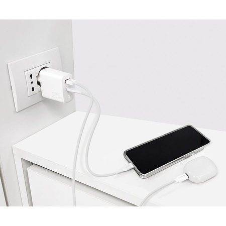PURO Mini Schnelles Reise-Ladegerät - USB-A + USB-C Power Delivery 25W Schnelles Reise-Ladegerät (weiß)
