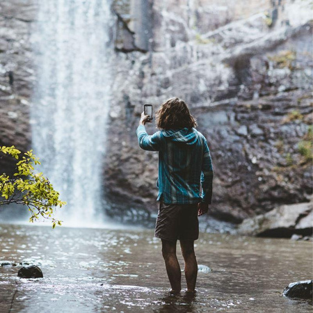 Pouzdro Caseology Legion - pouzdro pro iPhone Xs Max (stříbrné)