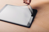 Moshi iVisor AG - Ochranná antireflexní fólie pro iPad 10,2" (2021 / 2020 / 2019) / Air & Pro 10,5" (bílý rámeček)