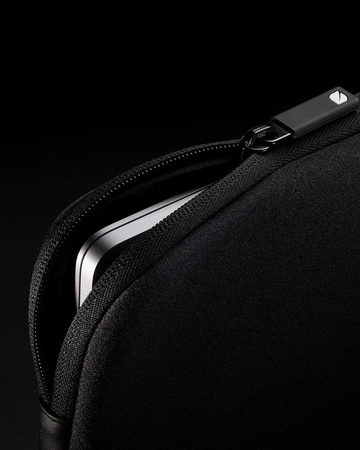 Incase Classic Sleeve with Ariaprene - MacBook Pro 13" Cover (M1/2020) (black)