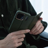 ETUI Z KLAPKĄ DO IPHONE 17 PRO do MAGSAFE MOSHI SKÓRZANE MAGNETYCZNE