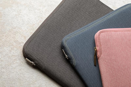 Moshi Pluma - Obal na MacBook Pro 14" (M4/M3/M2/M1/2024-2021) (karafiátově růžový)