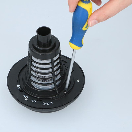 Grundig - Solární insekticidní lampa 2v1