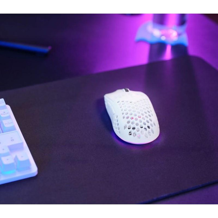 Trust GXT 929W Helox - Vezeték nélküli optikai egér játékosoknak 4800 DPI és RGB (fehér)