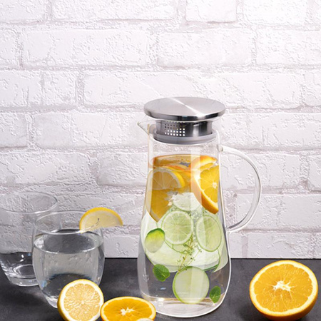 Alpina - Carafe with handle made of borosilicate glass 1.4 l