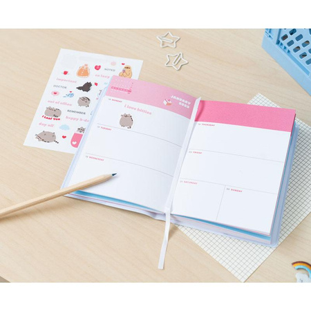 Pusheen - Calendar / weekly planner 2022/2023 (11x15.5 cm)