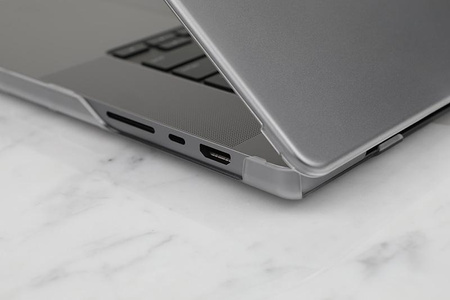 Moshi iGlaze Hardshell Case - pouzdro pro MacBook Air 13.6" M4 (2025) / M3 (2024) / M2 (2022) (Stealth Clear)