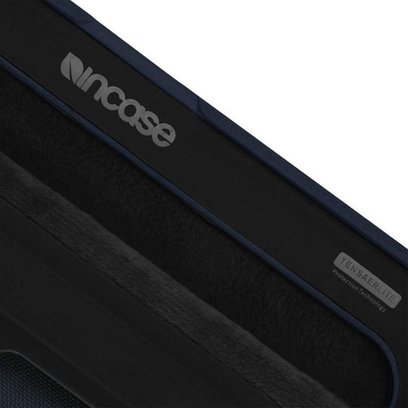 Incase ICON Sleeve s Woolenexem - obal na MacBook Pro 16" (2019) (grafitový)