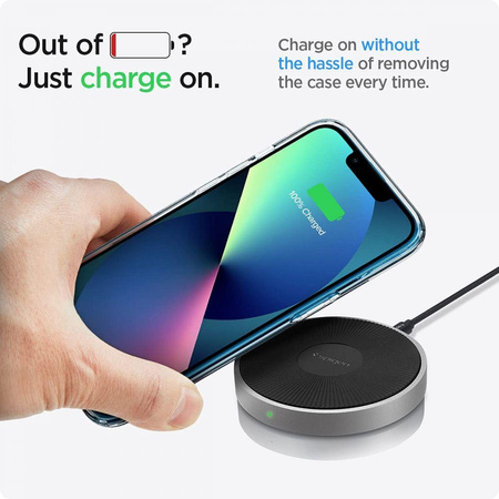 Spigen Liquid Crystal - Hülle für iPhone 13 (Transparent)