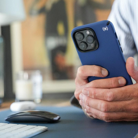 Speck Presidio2 Pro - Antibakteriális tok iPhone 15 Plus / 14 Plus készülékhez (tengerparti kék / fekete / fehér)
