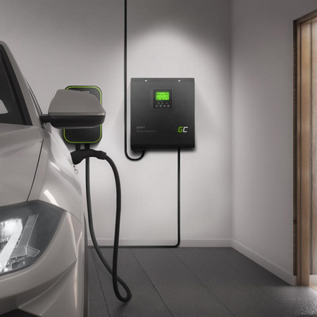 Green Cell - napelemes inverter Off Grid napelemes töltővel MPPT 24VDC 230VAC 3000VA / 3000W tiszta szinusz hullámmal