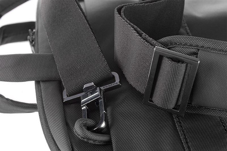 Tucano Work_Out 3 Slim bag - Brašna MacBook Air 13" / MacBook Air 13" Retina / MacBook Pro 13" / MacBook Pro 13" Retina / Ultrabook 13" (černá)