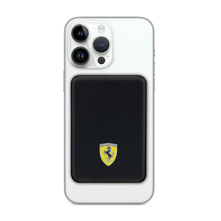 Ferrari Metal Logo MagSafe - Indukční powerbanka 5000 mAh 15W MagSafe (černá)