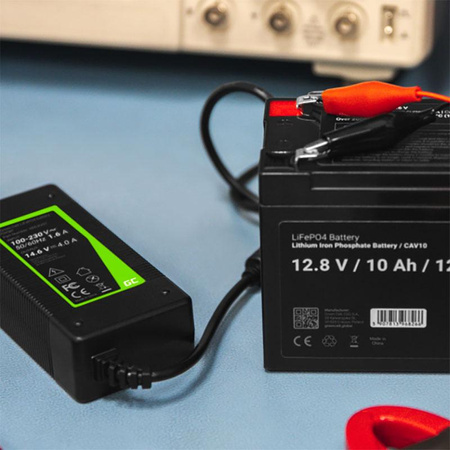 Green Cell - Nabíječka, nabíječka pro baterie LiFePO4 14,6V 4A