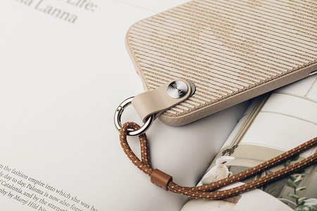 Moshi Altra - Pouzdro s odnímatelnou šňůrkou na iPhone 12 / iPhone 12 Pro (systém SnapTo) (Sahara Beige)