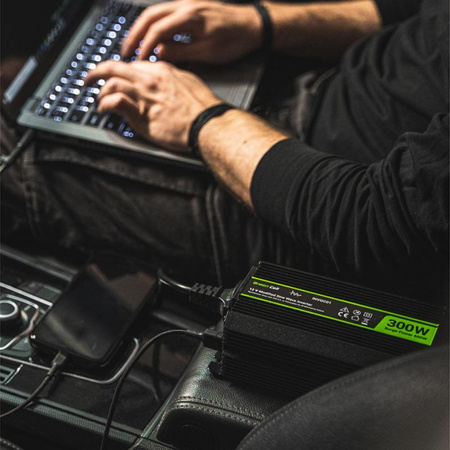 Green Cell - Inverter PRO 12V - 230V 500W/1000W tiszta szinusz hullámú feszültség átalakító PRO 12V - 230V-ra