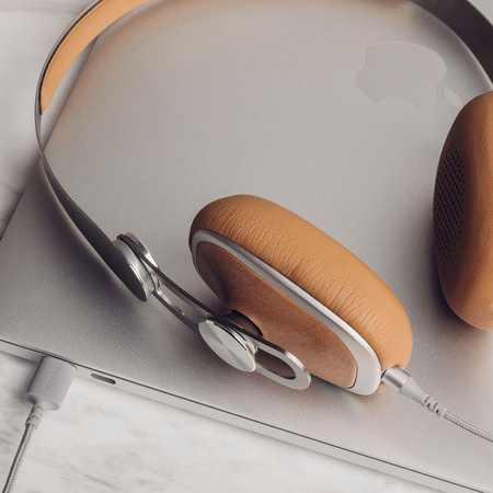 Moshi Avanti C - Casque intra-auriculaire USB-C 24 bits/DAC (beige caramel)