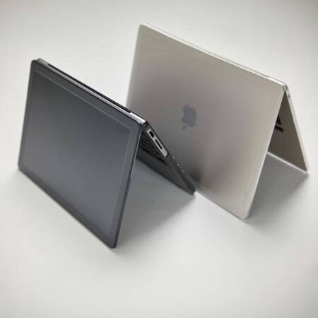 Incase Edge Hardshell Case - Etui MacBook Air 15" M3 (2024) / M2 (2023) (Black)